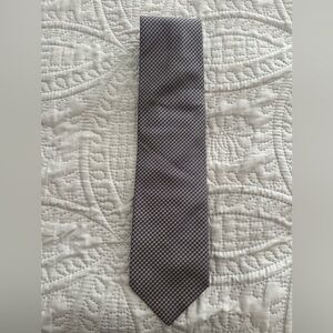 Bergamo New York 100% Silk Classic Checkered Navy & Gold Men's Tie